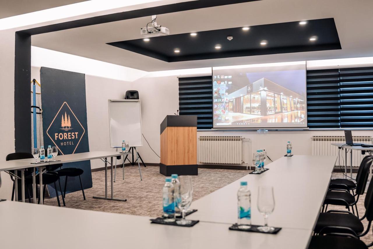 Hotel Forest Pale Bagian luar foto