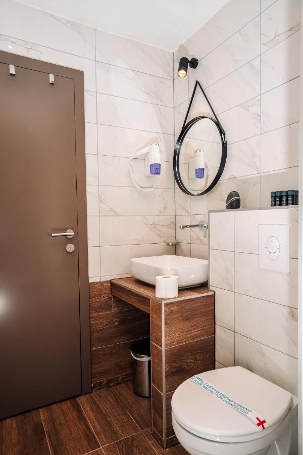 Hotel Forest Pale Bagian luar foto
